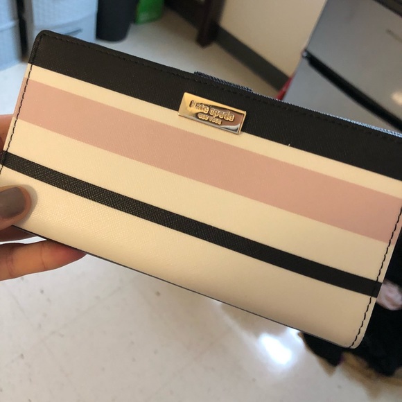 kate spade Handbags - Kate Spade Wallet